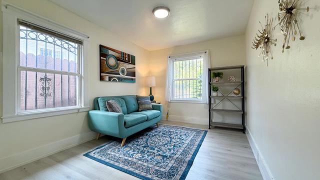 10923 Foothill Boulevard, Oakland CA: https://media.crmls.org/mediaz/8b67955c-4cfe-46ec-817b-2c543df5fd64.jpg
