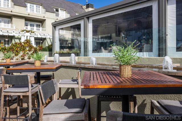 1562 Camino Del Mar, Del Mar CA: https://media.crmls.org/mediaz/8b686e48-14dc-44b1-ae4f-5fbc87713d50.jpg