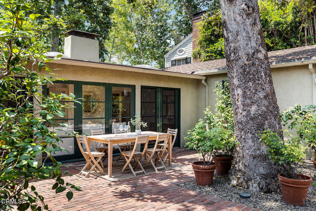 314 Arroyo Drive, South Pasadena CA: https://media.crmls.org/mediaz/8b6b025b-d7cf-41cf-8e30-7c12fdc273ac.jpg