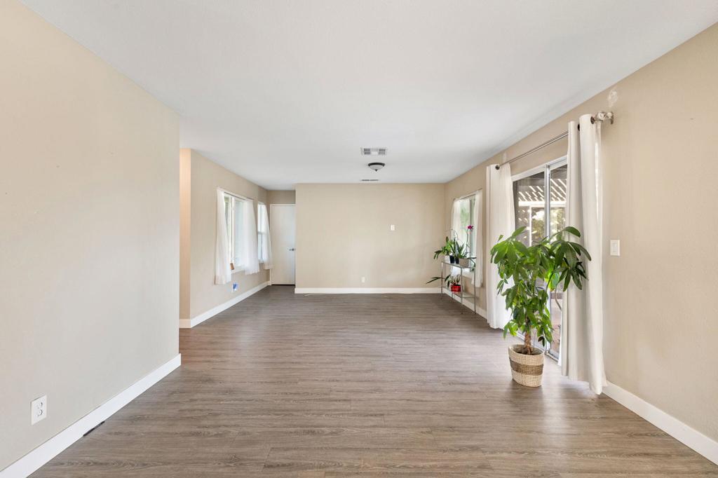 MLS #219138368DA image #11