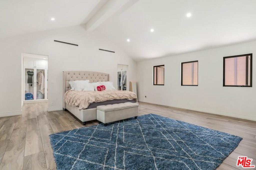 MLS #26863591 image #32