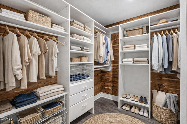 574 Charles Street, Moorpark CA: https://media.crmls.org/mediaz/8b6c9844-c04b-4c5b-82ec-cb29f28a0bcc.jpg