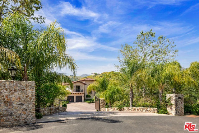 31823 Lobo Canyon Road photo 2