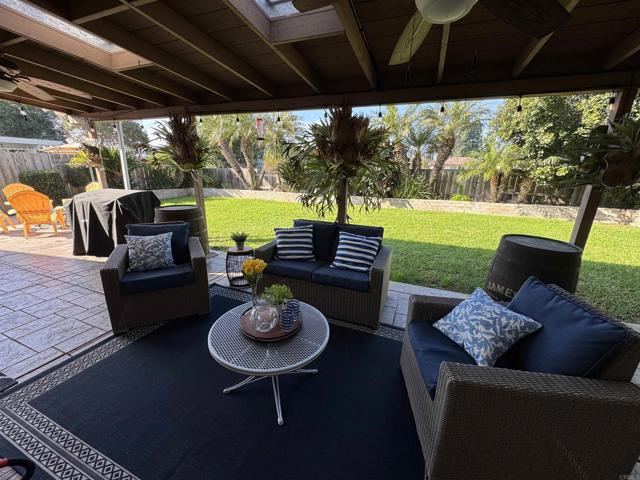 Detail Gallery Image 32 of 42 For 3542 Governor Dr, San Diego,  CA 92122 - 5 Beds | 3 Baths