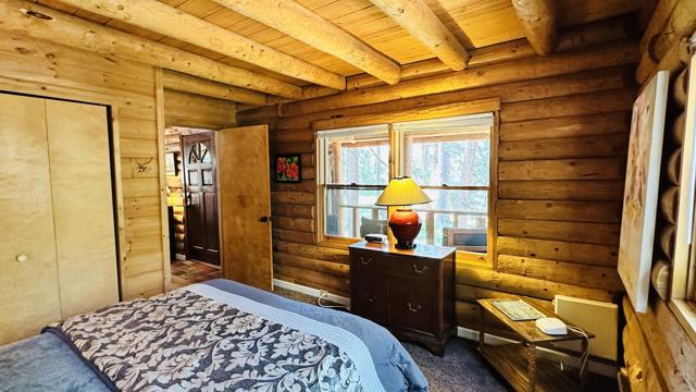 53341 Sherman Drive, Idyllwild CA: https://media.crmls.org/mediaz/8b6d49cb-9fab-4ec7-9c94-7be5a8346c21.jpg