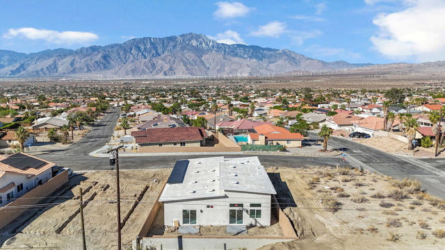 66778 Casa Grande Drive, Desert Hot Springs CA: https://media.crmls.org/mediaz/8b6e7d91-8b98-4928-b1cf-2b00b982695e.jpg