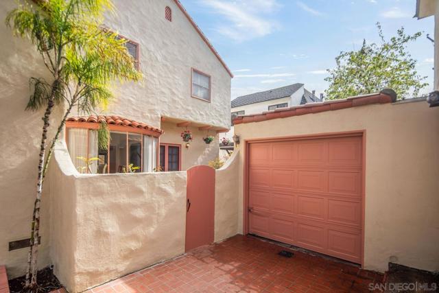 953 Olive Ave, Coronado, California 92118, 4 Bedrooms Bedrooms, ,3 BathroomsBathrooms,Single Family Residence,For Sale,Olive Ave,250018827SD