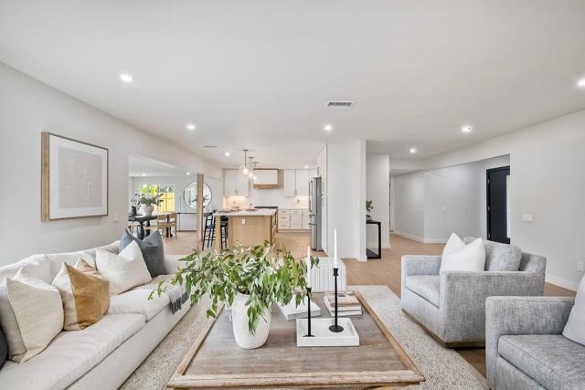 6630 Park Ridge Blvd, San Diego CA: https://media.crmls.org/mediaz/8b6fe6ab-a95d-45d9-930f-c8d96129f12b.jpg