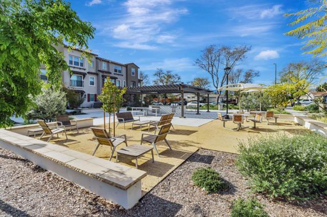 1251 Verano Road, Mountain View CA: https://media.crmls.org/mediaz/8b6ff657-17a6-4607-a0a9-ddbdb1397ecf.jpg