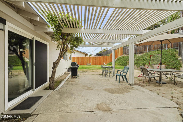 236 Granada Street, Camarillo CA: https://media.crmls.org/mediaz/8b7000fa-6bb7-476b-9448-f30598f54d15.jpg