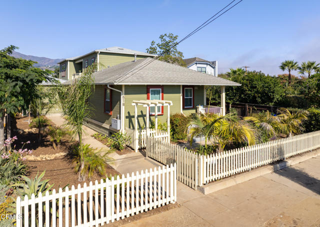 Detail Gallery Image 12 of 13 For 618 E Olive, Santa Barbara,  CA 93101 - – Beds | – Baths