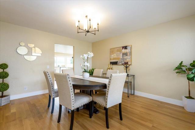 407 Beach Avenue, Half Moon Bay CA: https://media.crmls.org/mediaz/8b714985-0042-4990-8cf6-6be022b42c2c.jpg