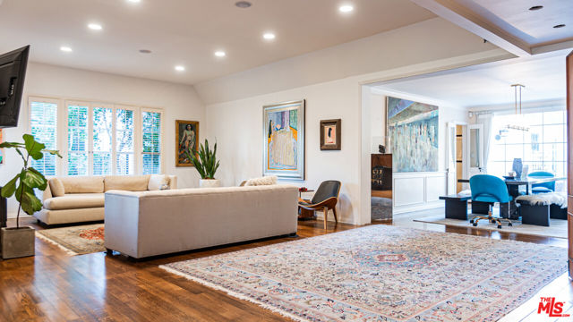 4 Bed Home for Sale in Los Angeles, California