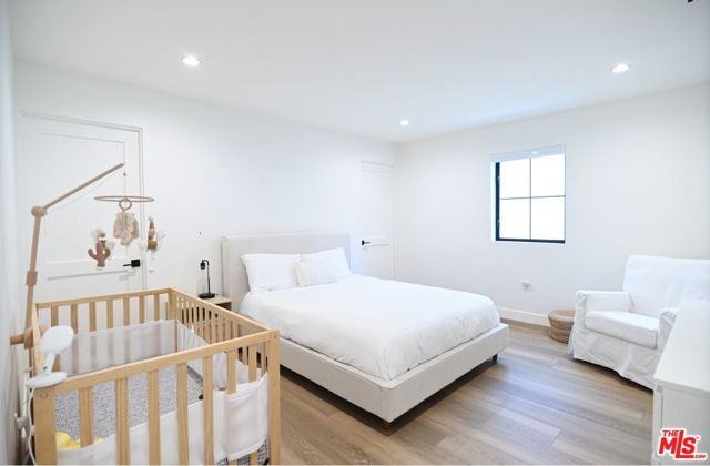 1430 Stearns Drive, Los Angeles CA: https://media.crmls.org/mediaz/8b71cade-291f-4fec-8870-040c7ed6e629.jpg