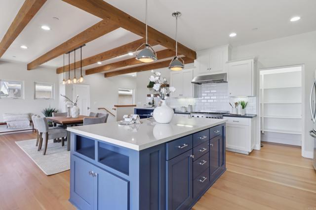 2264 Soto Street, San Diego CA: https://media.crmls.org/mediaz/8b733a0a-92a5-4c28-93fc-67d90527bc32.jpg