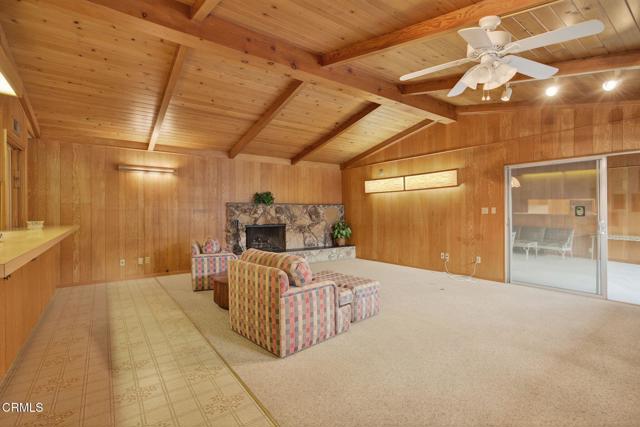 640 Fernwood Drive, Oxnard CA: https://media.crmls.org/mediaz/8b745690-ddd6-4739-acce-76d9c7255047.jpg