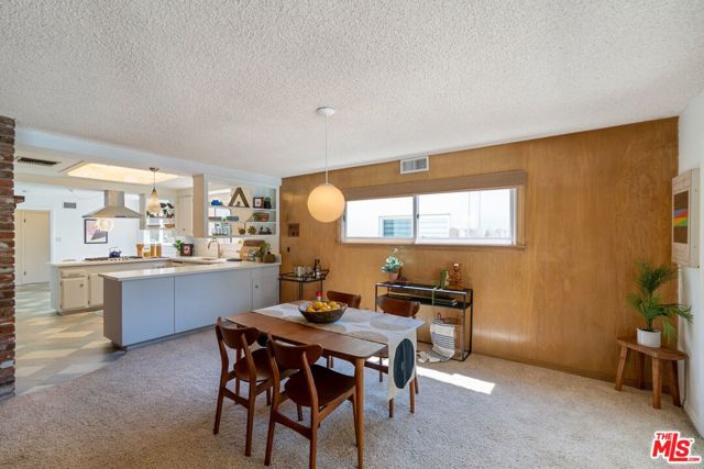 6055 Mary Ellen Avenue photo 7