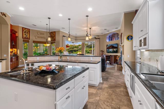 2772 Firebrand Drive, Alpine CA: https://media.crmls.org/mediaz/8b758245-bdc6-4753-9329-a6641c719050.jpg