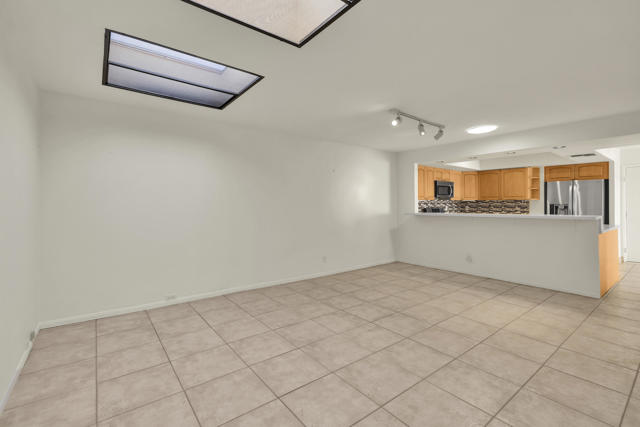1484 Versailles Drive, Palm Springs, CA 92264