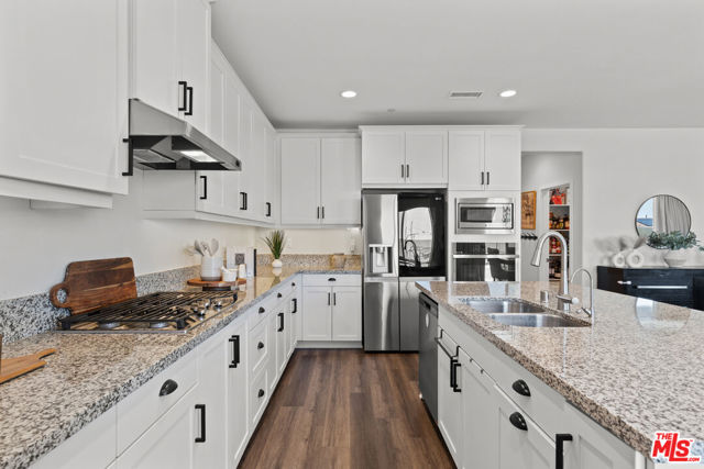 14131 Versilla Drive, Beaumont CA: https://media.crmls.org/mediaz/8b76c03b-f6cc-4579-b3cd-575f58d2aa72.jpg