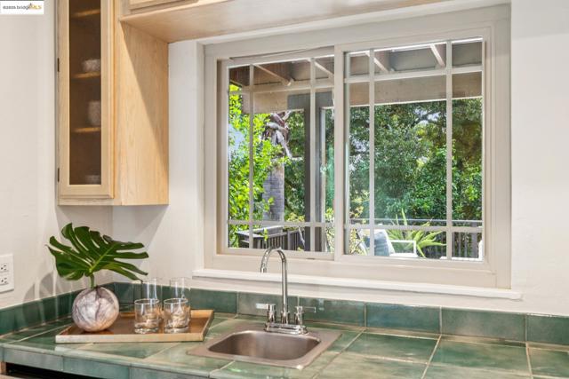 Image 43 of 53 For 1297 Sunnyhills Rd