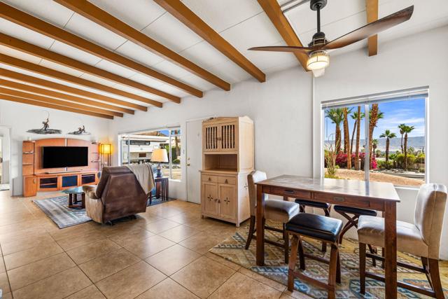 68079 Vista Del Valle, Cathedral City CA: https://media.crmls.org/mediaz/8b772a7a-148b-4b59-82a2-d973a0cf588e.jpg