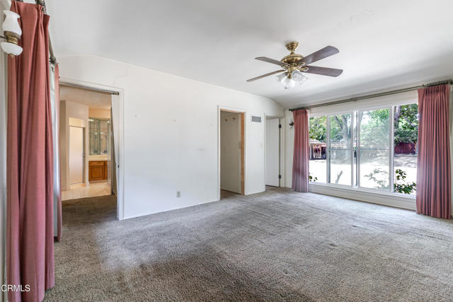 887 Vallombrosa Drive, Pasadena CA: https://media.crmls.org/mediaz/8b77cbea-cabd-410e-8c52-dd0d48831985.jpg