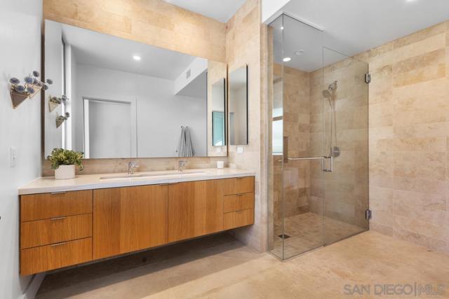 2750 4th, San Diego CA: https://media.crmls.org/mediaz/8b783f9d-0b9d-4766-87e4-3b20ac90ae14.jpg