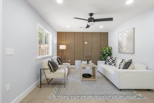 14329 Mulberry Drive, Los Gatos CA: https://media.crmls.org/mediaz/8b789616-ce4e-4c97-852c-f2a7b23c7feb.jpg