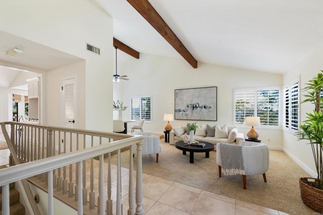 28551 Meadow Glen Way W, Escondido CA: https://media.crmls.org/mediaz/8b7917e7-863e-4f59-b53b-787cb675fb9f.jpg