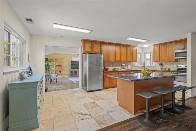 2884 Lexford Avenue, San Jose CA: https://media.crmls.org/mediaz/8b79a9a2-7d80-4f07-a1d9-f10ba2fd5ae3.jpg