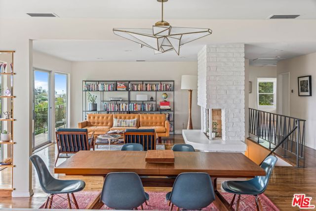 3736 Clayton Avenue, Los Angeles CA: https://media.crmls.org/mediaz/8b7aeef2-72b4-4d9b-a81f-9f1154cf72c0.jpg