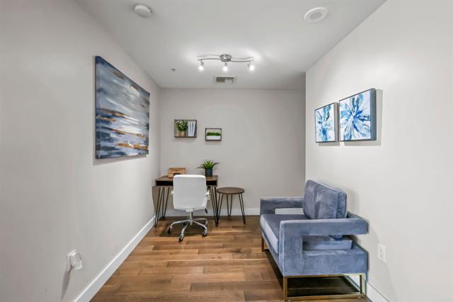 Detail Gallery Image 11 of 39 For 1325 Pacific Hwy, San Diego,  CA 92101 - 2 Beds | 2 Baths