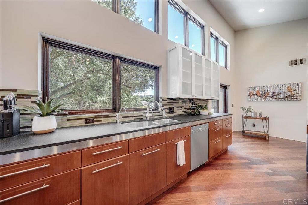 16285 Oak Creek Trail - photo 18