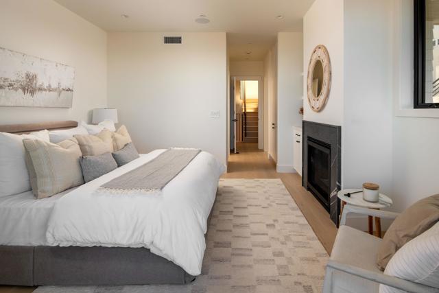 2262 Cambridge Ave, Cardiff by the Sea CA: https://media.crmls.org/mediaz/8b7e25b8-a564-4b45-b3e3-b65c1599e297.jpg