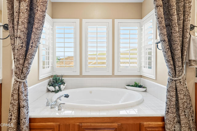 490 Peter Place, Simi Valley CA: https://media.crmls.org/mediaz/8b7e3bd3-44f1-4fc9-9b2c-b4dfa2ca3063.jpg