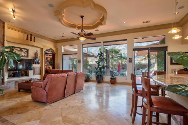 77170 Casa Del Sol, La Quinta CA: https://media.crmls.org/mediaz/8b7e78d1-5b42-44af-b36b-83cd451ecd56.jpg