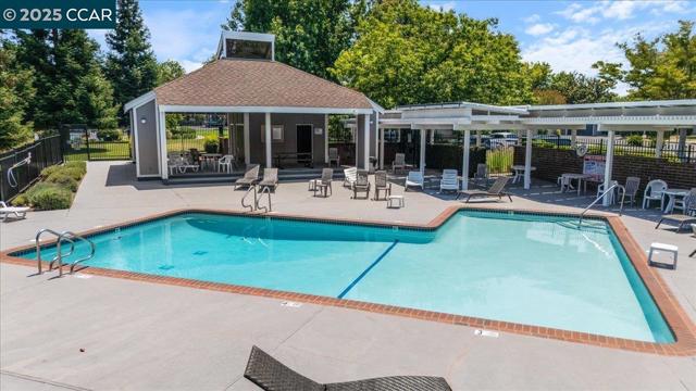 846 Royal Ann Lane, Concord CA: https://media.crmls.org/mediaz/8b7ea98c-aa44-4c1b-9c07-023320c16290.jpg