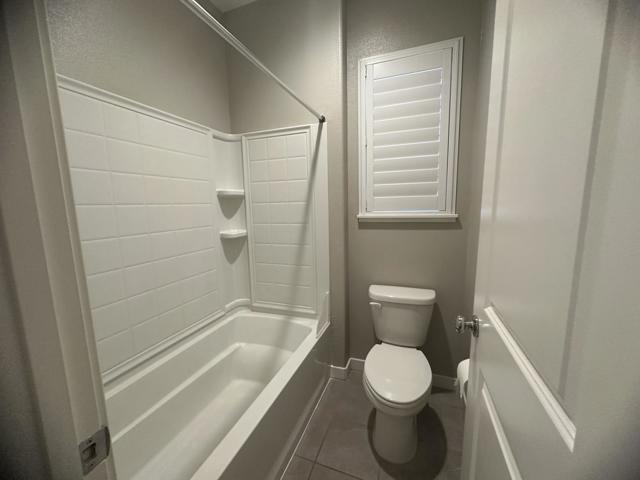 515 Shearwater Street, Hollister CA: https://media.crmls.org/mediaz/8b7f9938-0a79-4e66-9c9b-1be3fe31afae.jpg