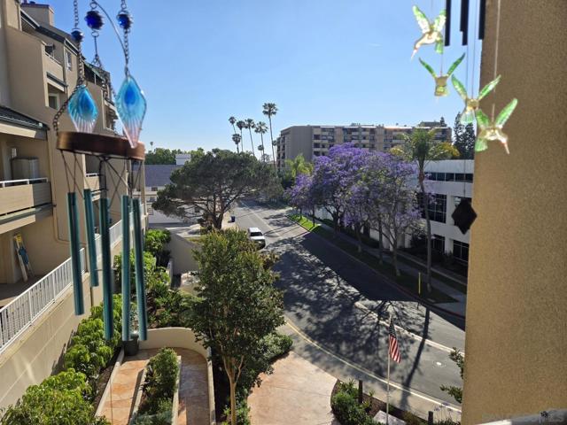 4701 Date, La Mesa CA: https://media.crmls.org/mediaz/8b8157ab-13dc-4773-8f8d-af6fee4b4744.jpg