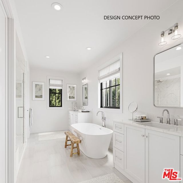 4339 Motor Avenue, Culver City CA: https://media.crmls.org/mediaz/8b81750e-e99e-4bf2-a4eb-84f3e701ec07.jpg