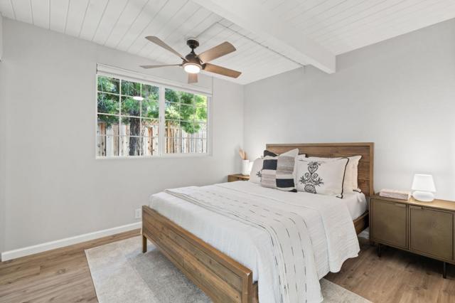 969 Eichler Drive, Mountain View CA: https://media.crmls.org/mediaz/8b81c22c-8ef0-4557-bd40-4e2f969aa6be.jpg