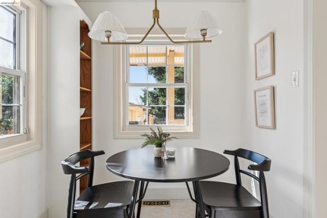 Image 17 of 32 For 2833 Morgan Avenue