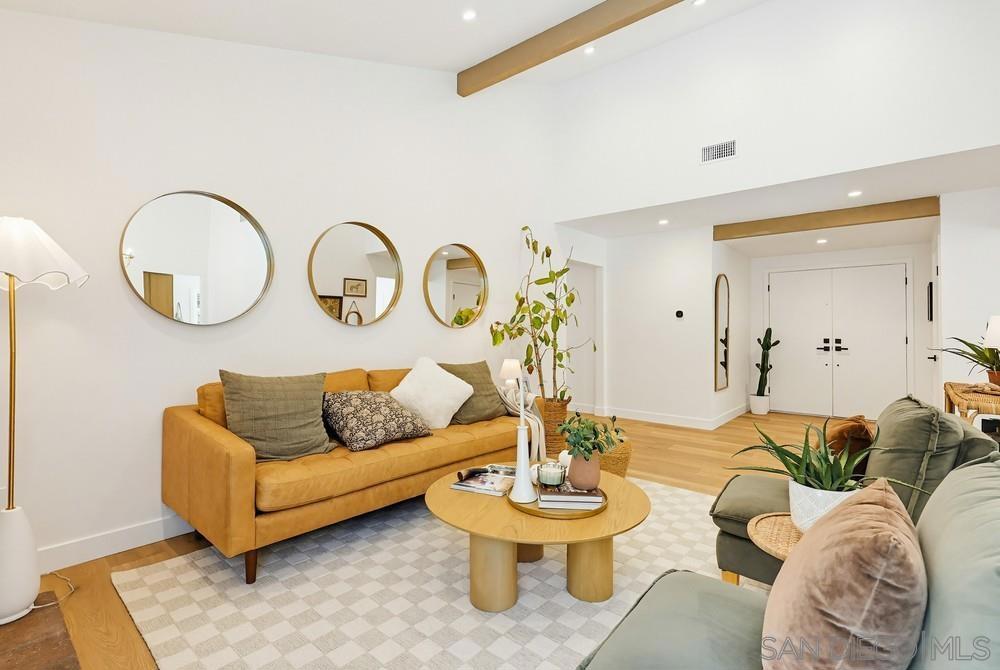 725 Santa Florencia - photo 9