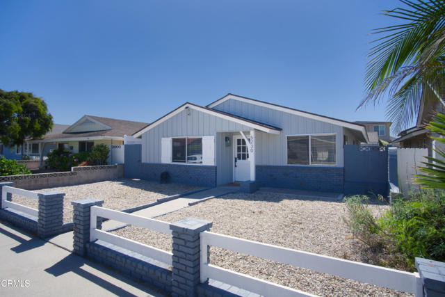 Detail Gallery Image 1 of 13 For 5230 Beachcomber St, Oxnard,  CA 93035 - 3 Beds | 2 Baths
