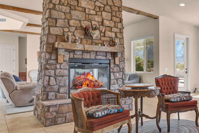 341 Ocotillo Cir, Borrego Springs CA: https://media.crmls.org/mediaz/8b853609-7e96-4160-bb8d-25cf1506c568.jpg