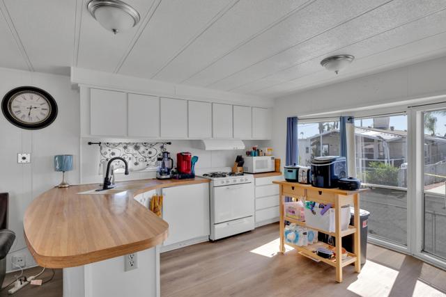 Detail Gallery Image 9 of 25 For 1425 E Madison Ave Spc 57,  El Cajon,  CA 92019 - 1 Beds | 1 Baths