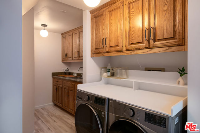32139 West Drive, Running Springs, CA 92382