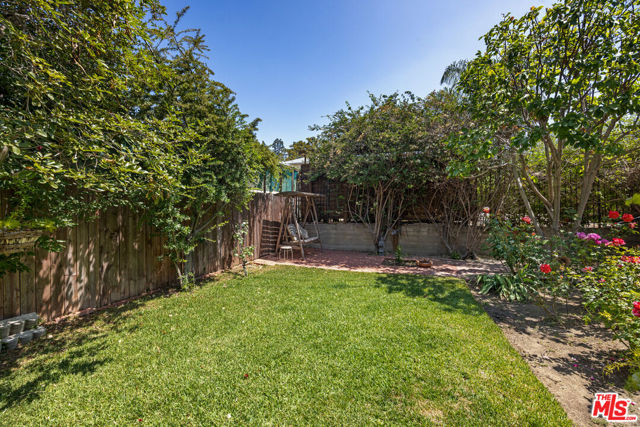 2411 St George Street, Los Angeles CA: https://media.crmls.org/mediaz/8b85aad5-304c-4862-9915-bec3dd7f5b75.jpg