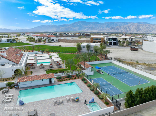 86886 Newton Way, Thermal CA: https://media.crmls.org/mediaz/8b867b0a-0597-4f51-a302-9c6d84c694bf.jpg